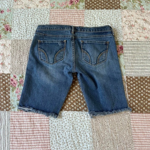 Hollister 2000s super low-rise blue denim mid-thigh shorts - Picture 1 of 6